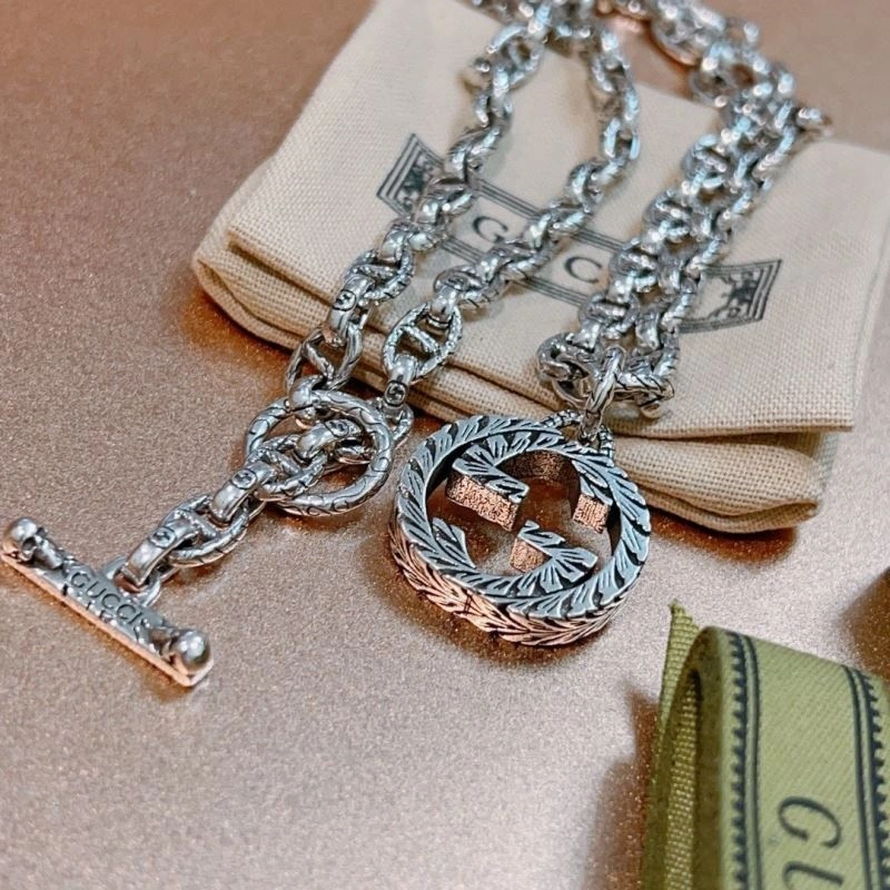 Stylish Gucci Necklaces 245060