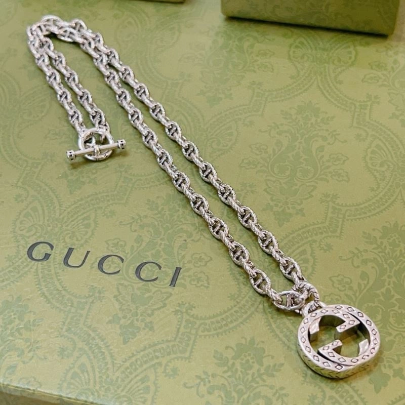 Trendsetting Gucci Necklaces 245053