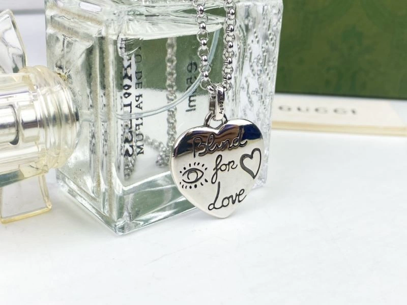 EyeCatching Gucci Necklaces 245049