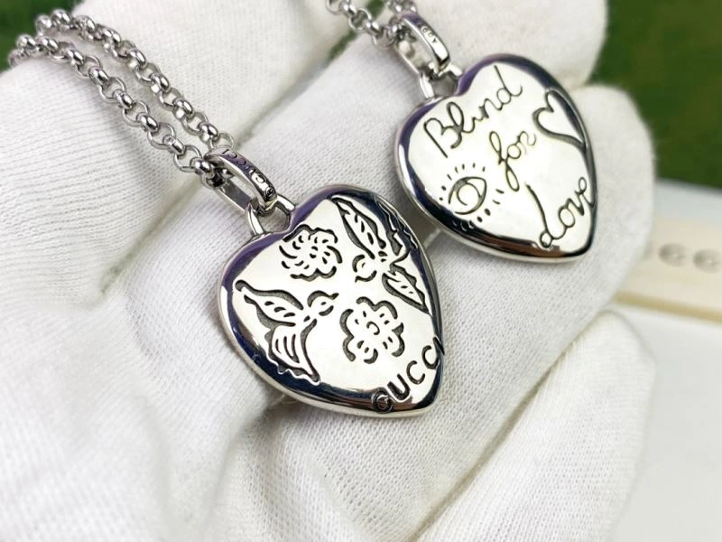 EyeCatching Gucci Necklaces 245049