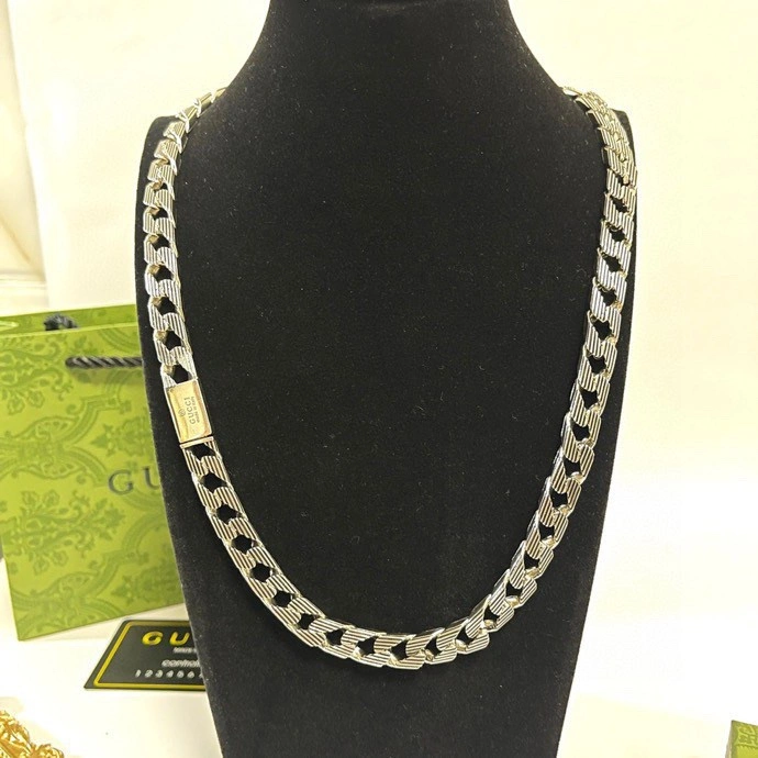 Gucci Necklaces Trendsetting 245043