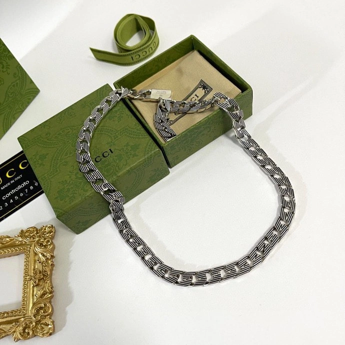 Gucci Necklaces Trendsetting 245043