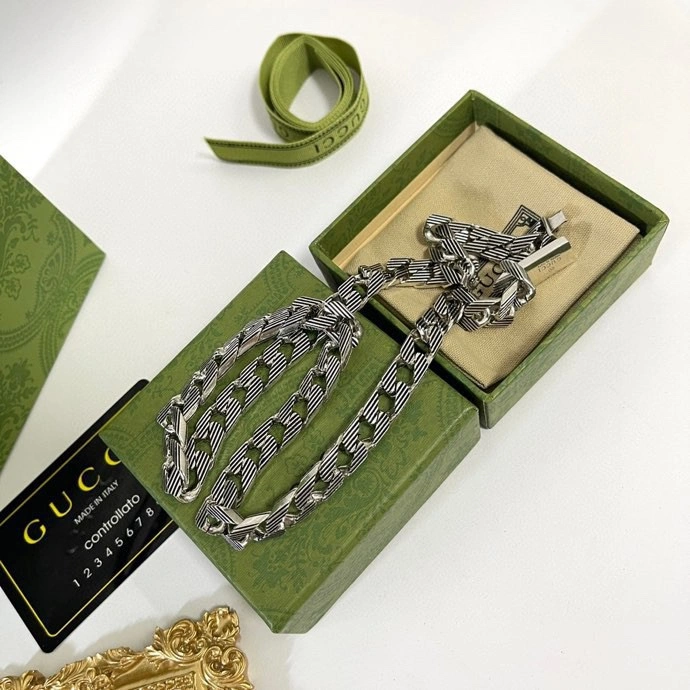 Gucci Necklaces Trendsetting 245043