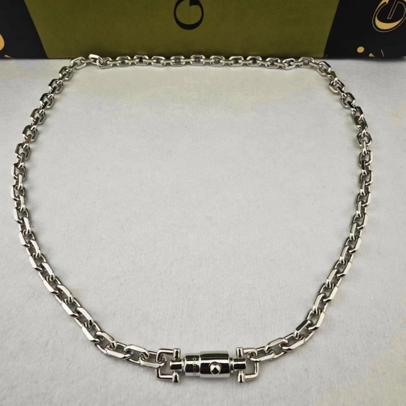 Minimalist Gucci Necklaces 245041