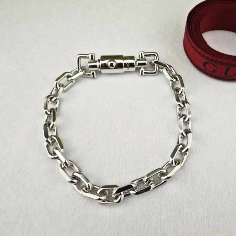 Minimalist Gucci Necklaces 245041