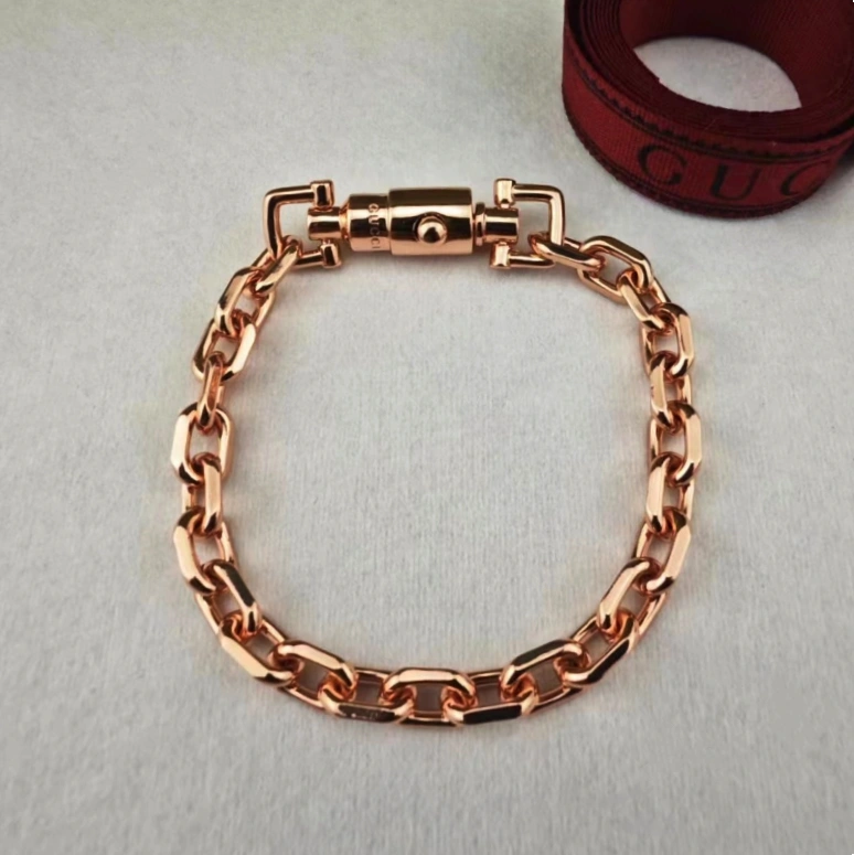 Minimalist Gucci Necklaces 245041