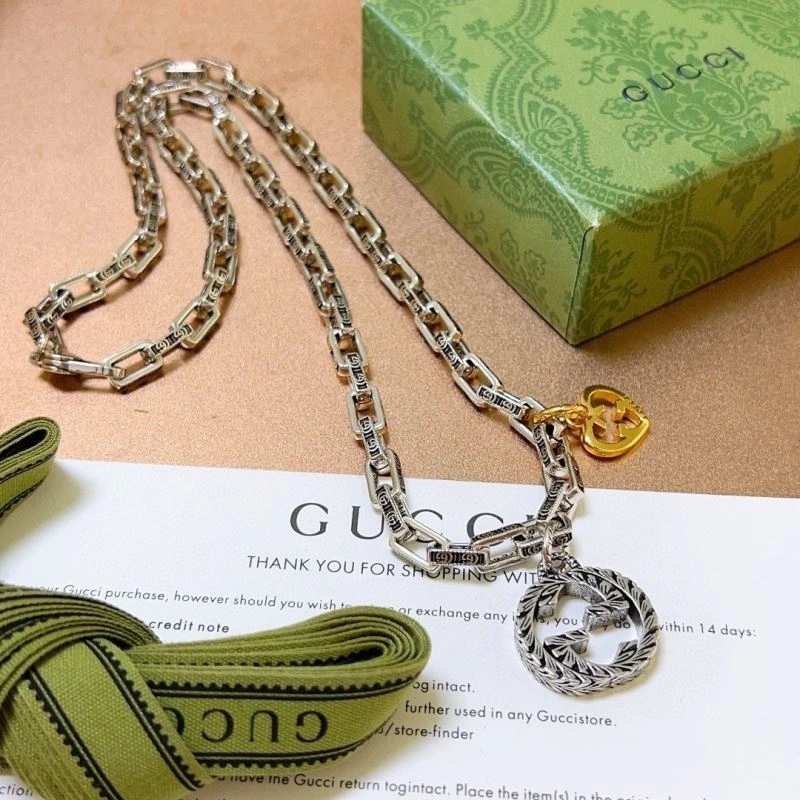 Trendsetting Gucci Necklaces 245020