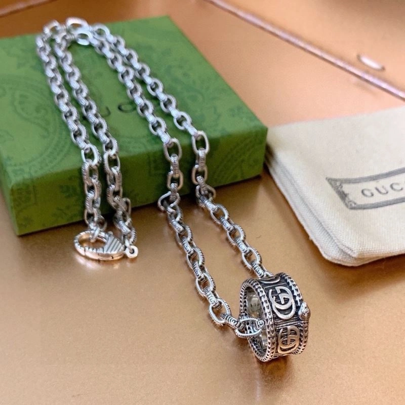 Versatile Gucci Necklaces 245010