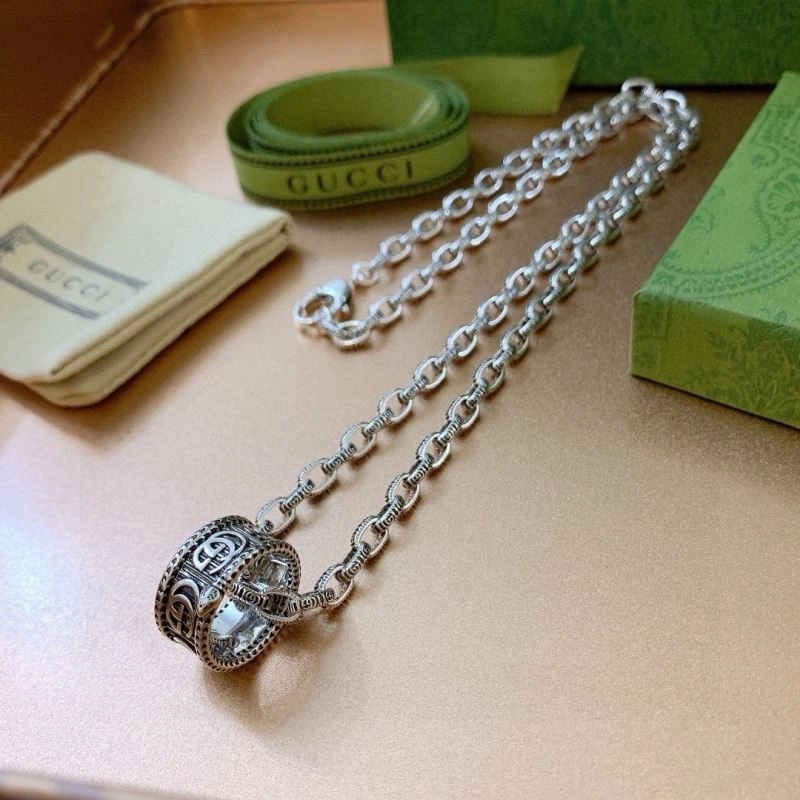 Versatile Gucci Necklaces 245010
