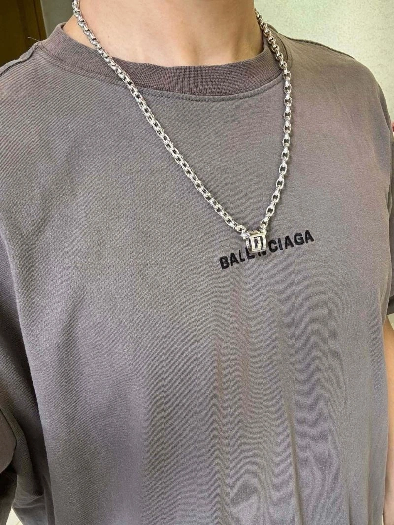 Lightweight Gucci Necklaces 245008