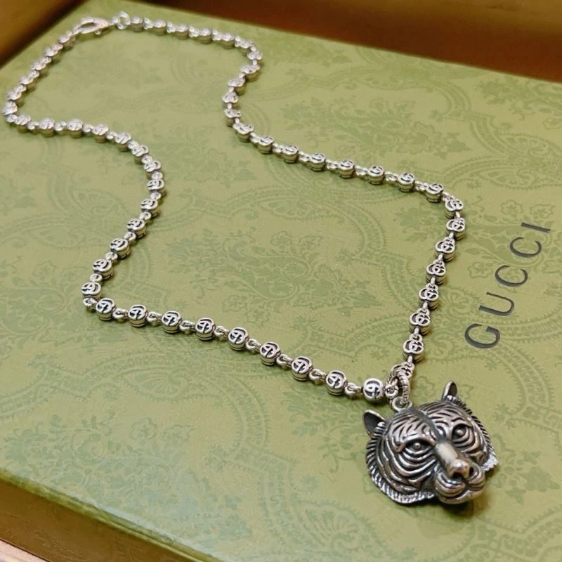 EyeCatching Gucci Necklaces 245002