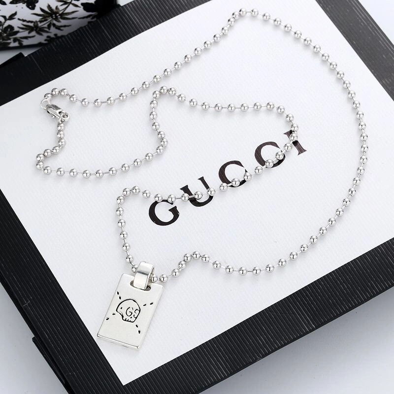 Sporty Gucci Necklaces 244771
