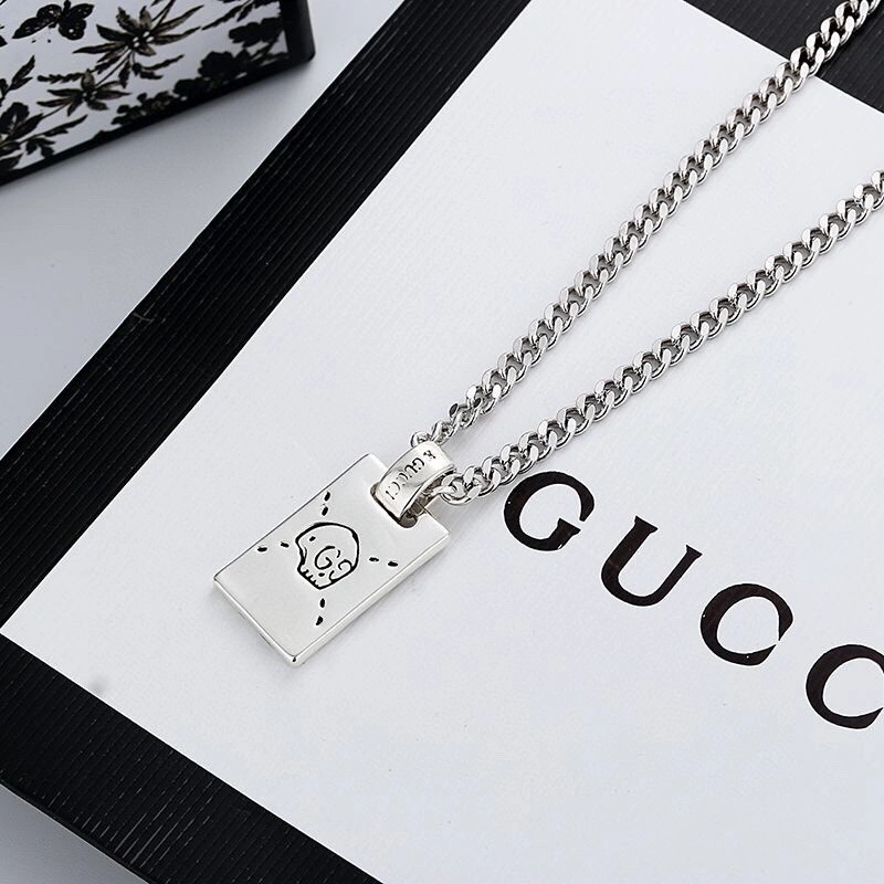 Sporty Gucci Necklaces 244771
