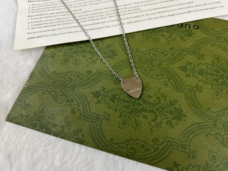 Gucci Necklaces Sleek 244779