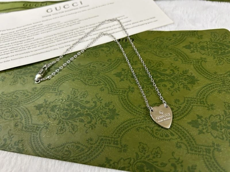 Gucci Necklaces Sleek 244779