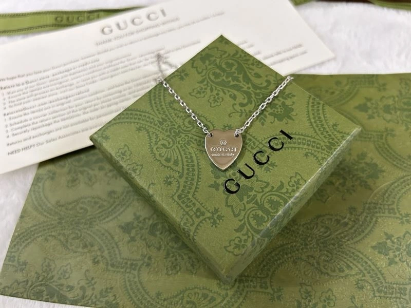 Gucci Necklaces Sleek 244779