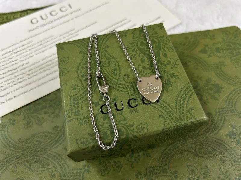 Gucci Necklaces Sleek 244779