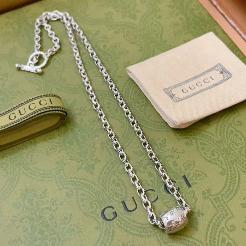Sleek Gucci Necklaces 244780