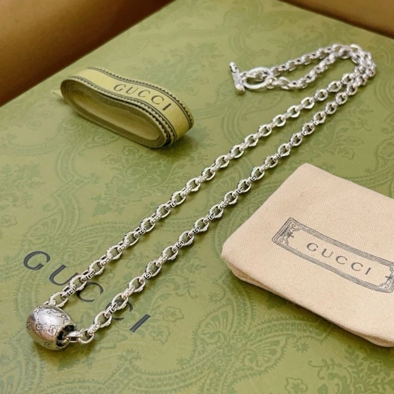 Sleek Gucci Necklaces 244780