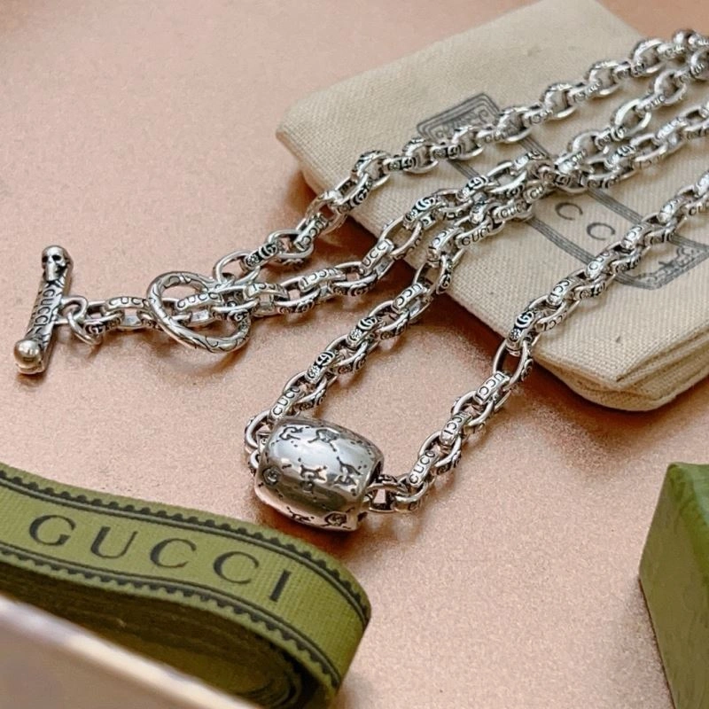Sleek Gucci Necklaces 244780