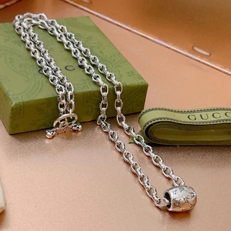 Sleek Gucci Necklaces 244780