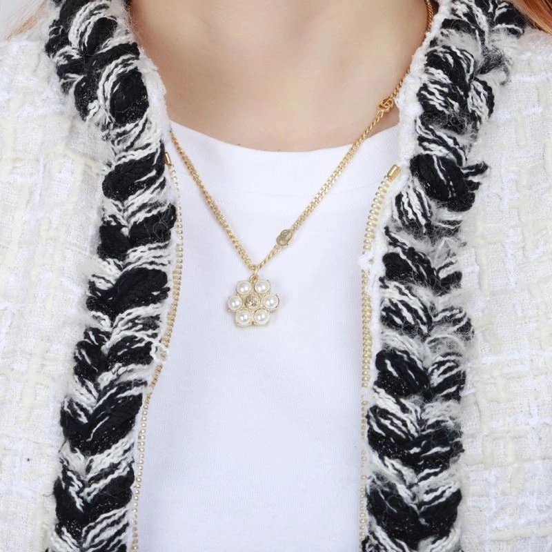 Minimalist Gucci Necklaces 244695