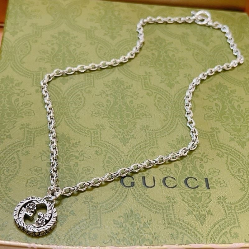 Snug Gucci Necklaces 244497