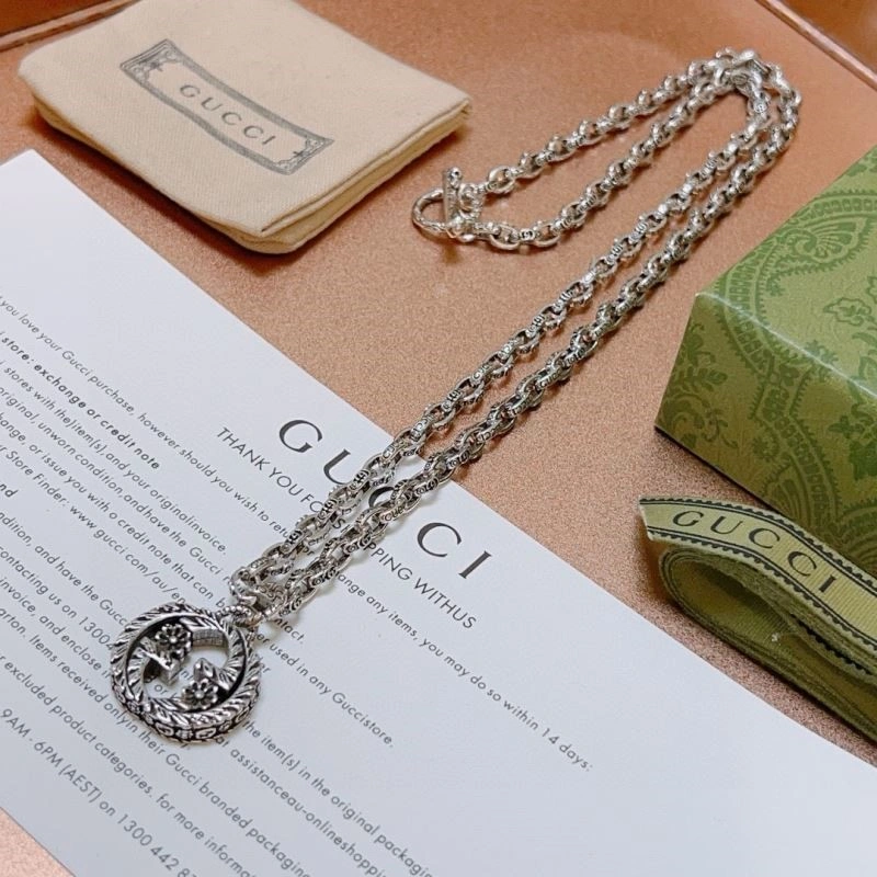 Snug Gucci Necklaces 244497