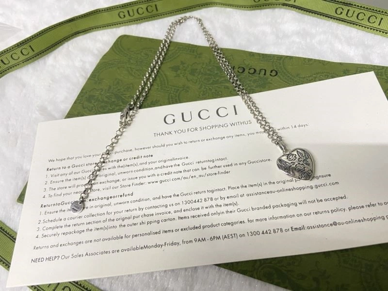 Vibrant Gucci Necklaces 244317