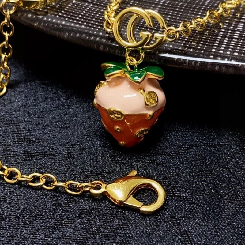 Refined Gucci Necklaces 244337