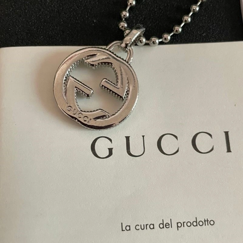 Gucci Necklaces HighQuality 244329