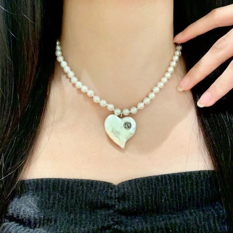 Compact Gucci Necklaces 244288