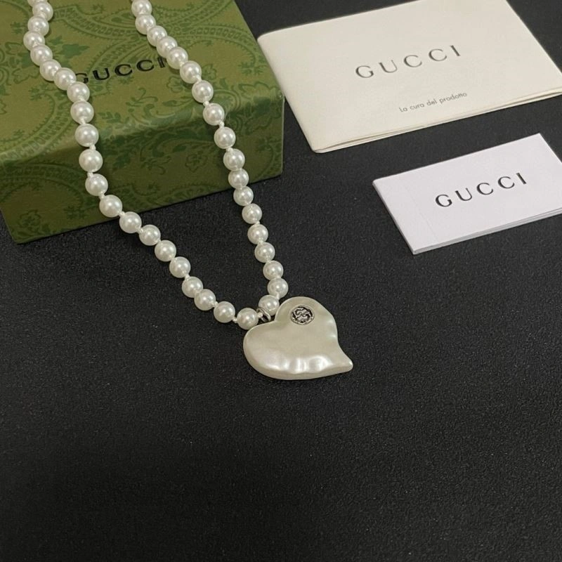 Compact Gucci Necklaces 244288