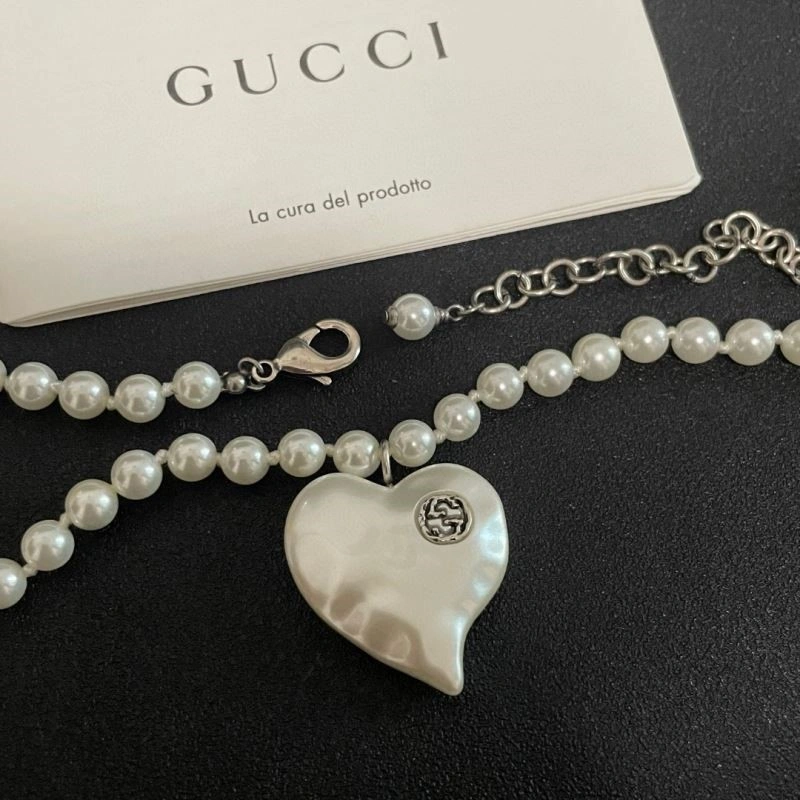 Compact Gucci Necklaces 244288