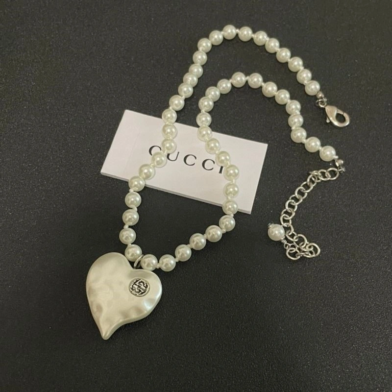 Compact Gucci Necklaces 244288