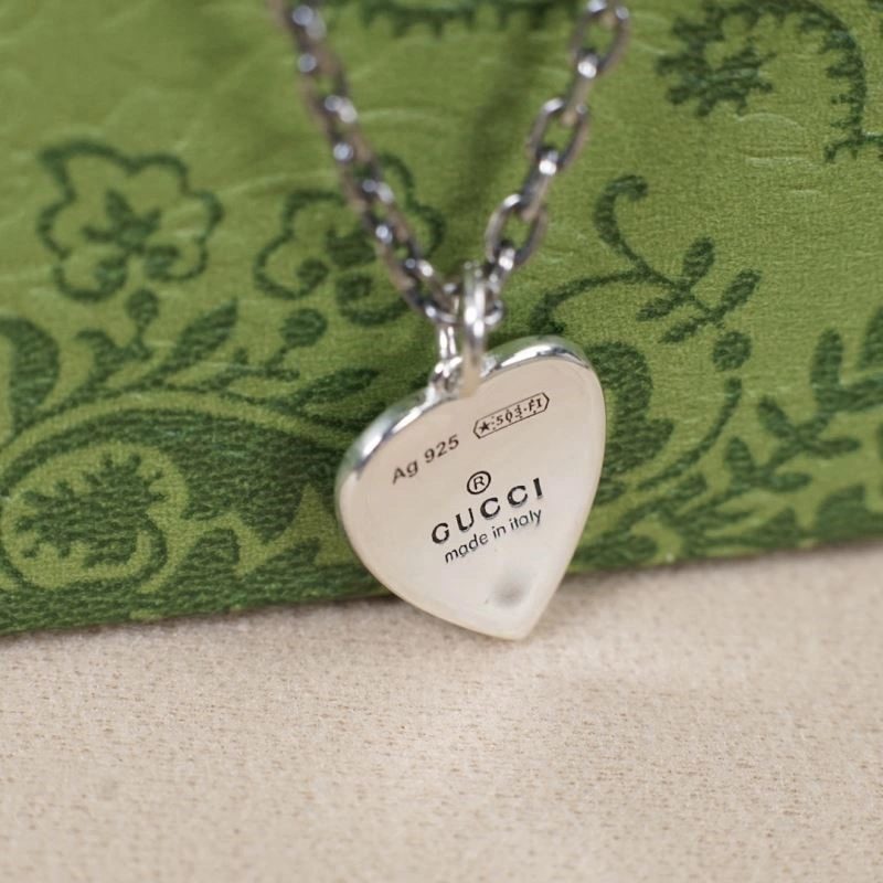 Gucci Necklaces HighQuality 244286