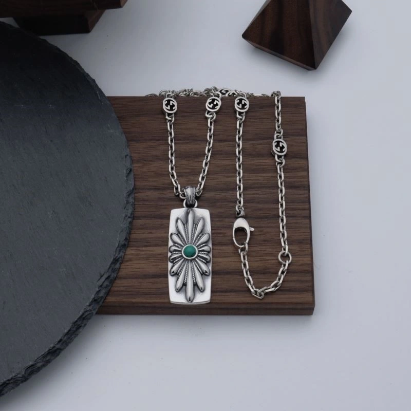 UrbanChic Gucci Necklaces 244047