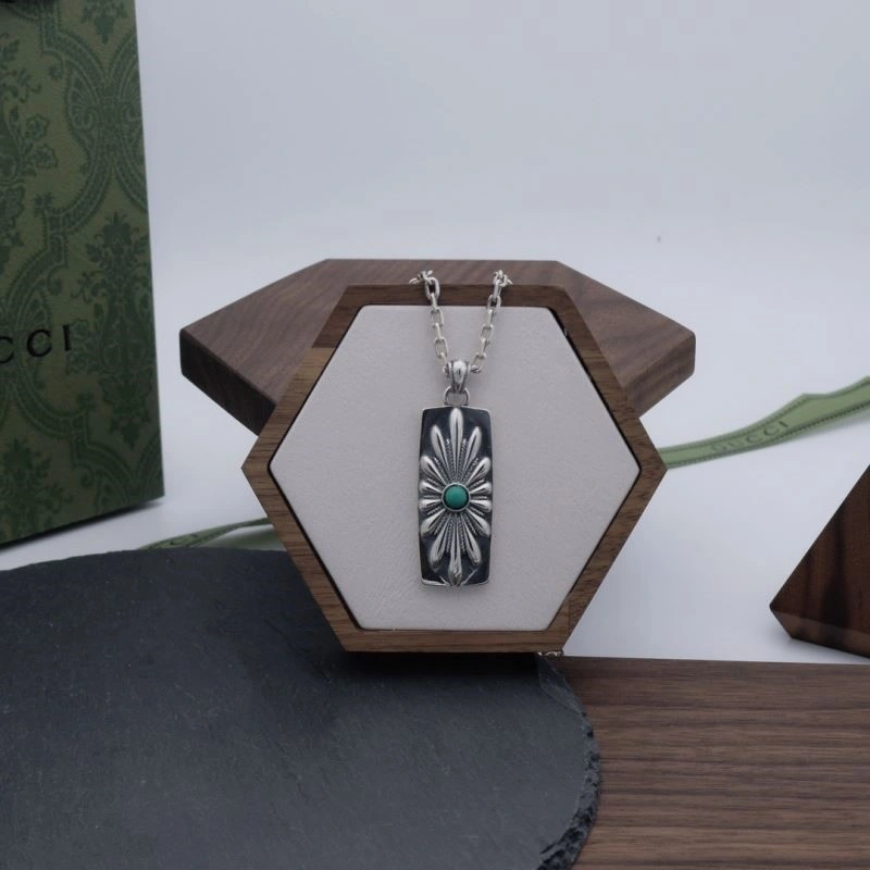 UrbanChic Gucci Necklaces 244047