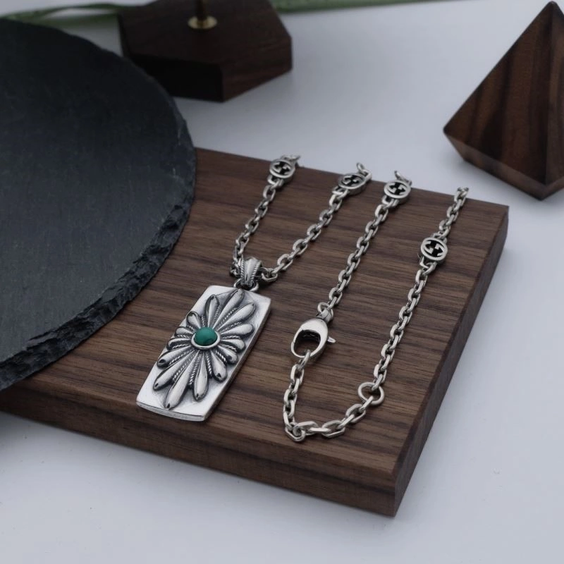 UrbanChic Gucci Necklaces 244047