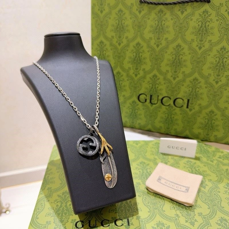 Contemporary Gucci Necklaces 244027