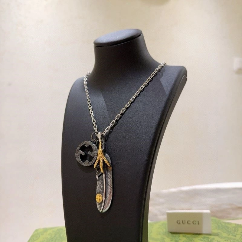 Contemporary Gucci Necklaces 244027