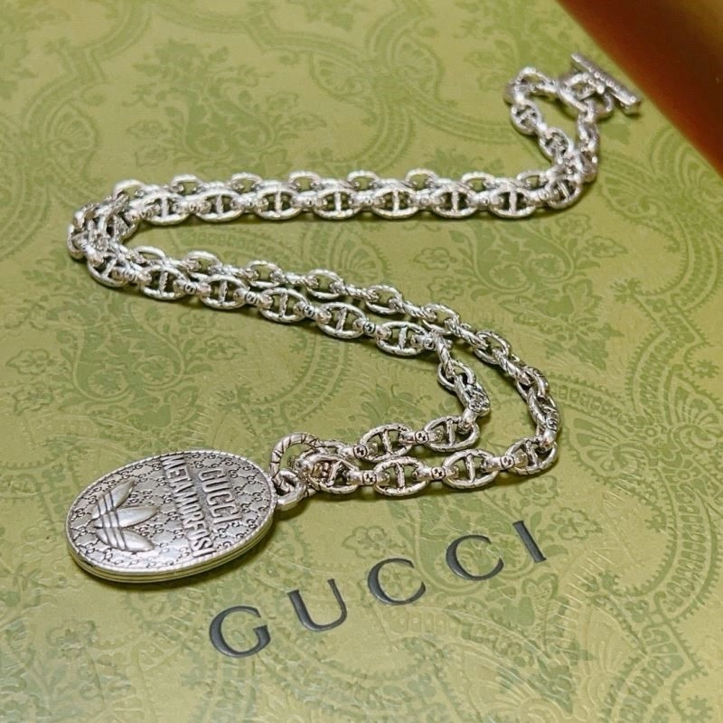 SmoothTexture Gucci Necklaces 244029