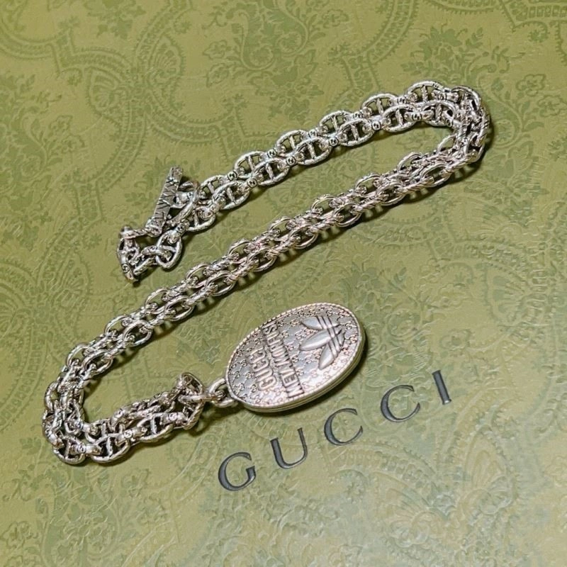 SmoothTexture Gucci Necklaces 244029