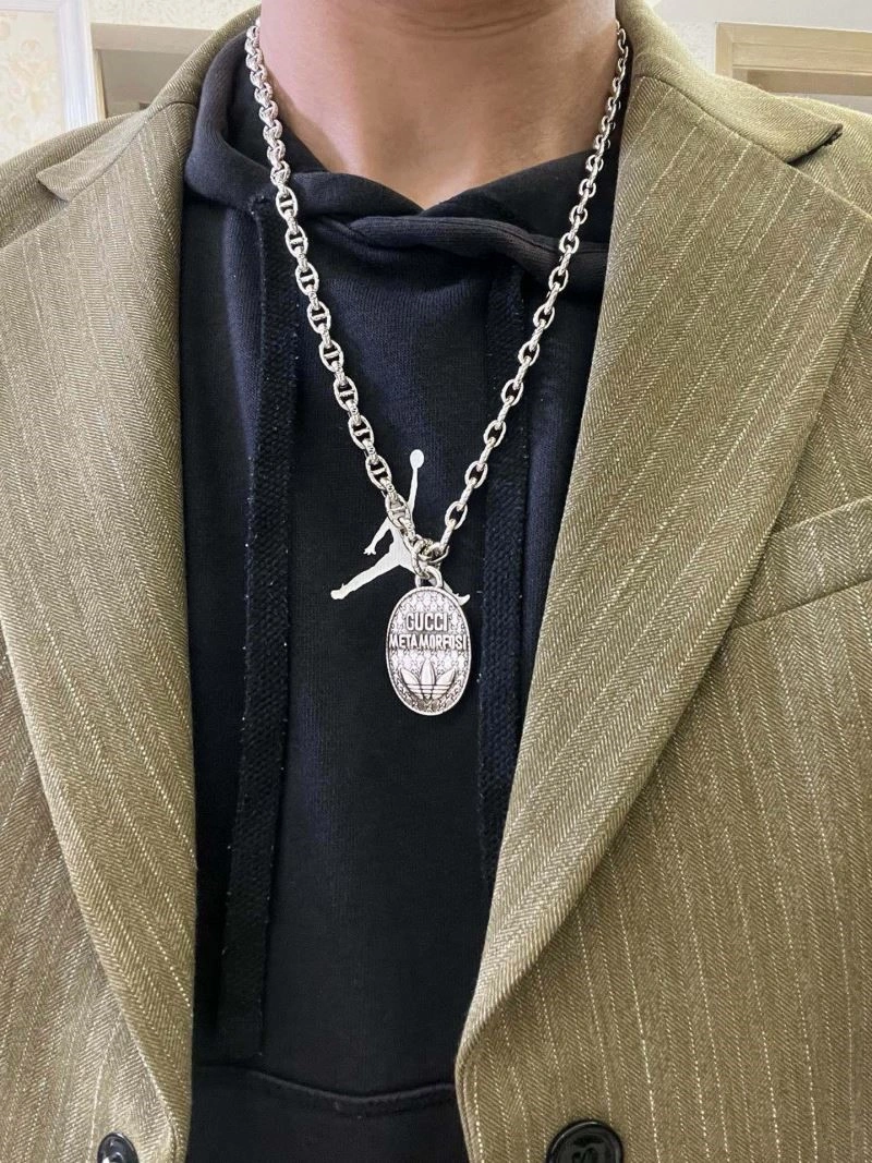 SmoothTexture Gucci Necklaces 244029