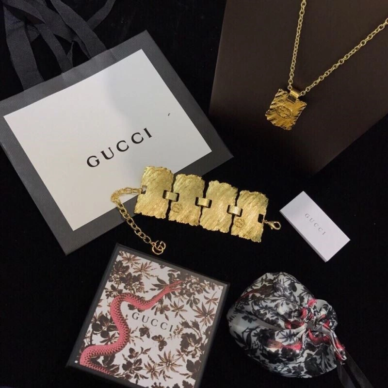 Gucci Necklaces StreetReady 244030