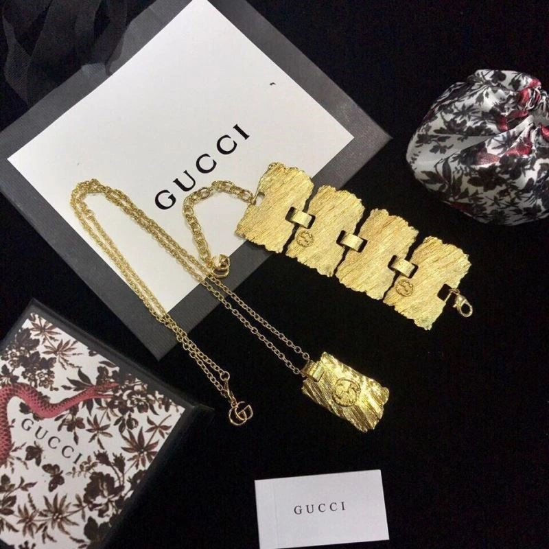 Gucci Necklaces StreetReady 244030