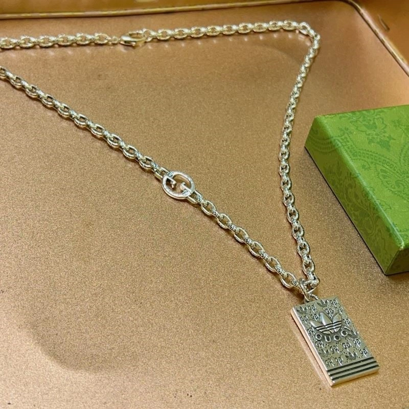 Sporty Gucci Necklaces 243988