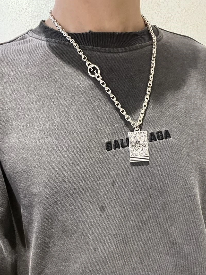 Sporty Gucci Necklaces 243988