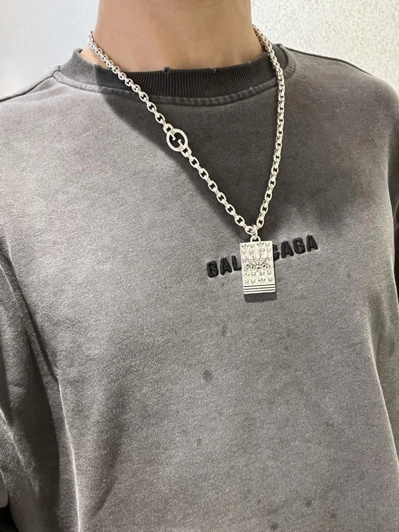 Sporty Gucci Necklaces 243988