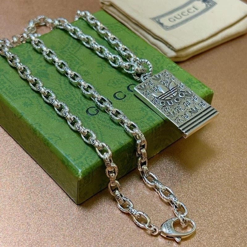 Sporty Gucci Necklaces 243988
